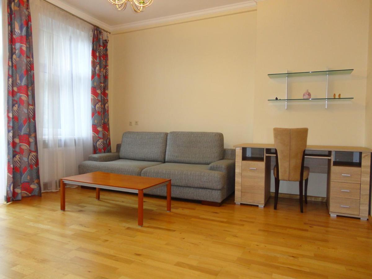 Central Apartment Riepnieku Street ريغا المظهر الخارجي الصورة