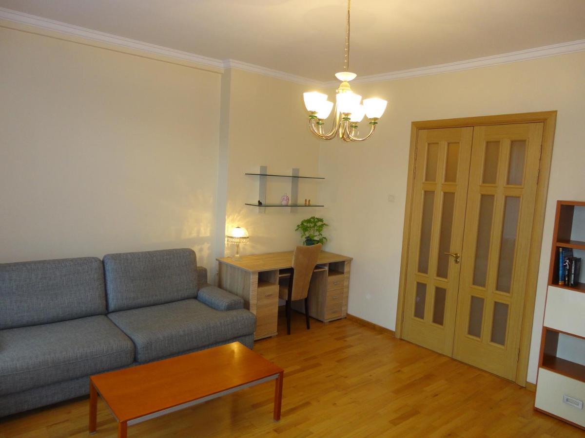 Central Apartment Riepnieku Street ريغا المظهر الخارجي الصورة