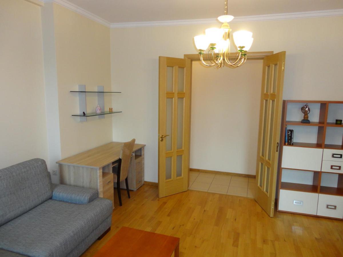 Central Apartment Riepnieku Street ريغا المظهر الخارجي الصورة