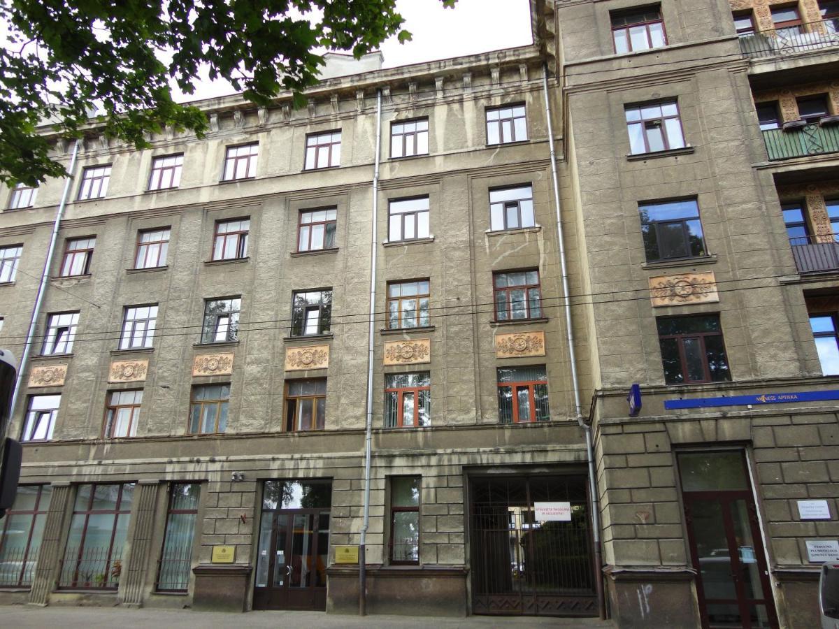 Central Apartment Riepnieku Street ريغا المظهر الخارجي الصورة